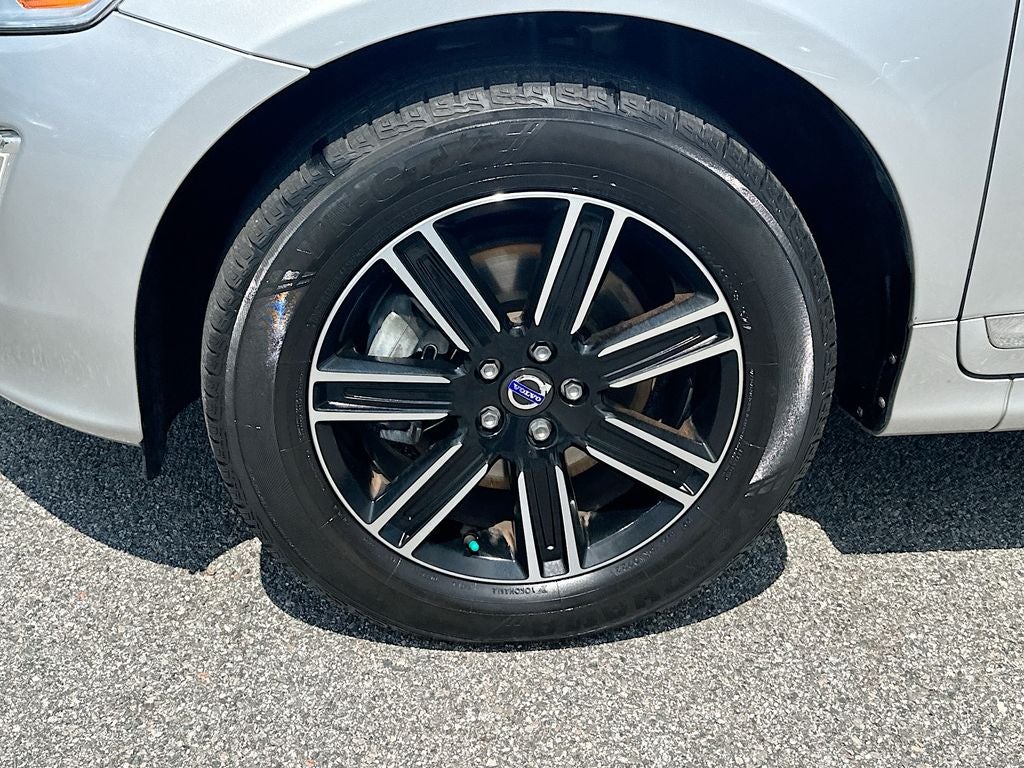 2017 Volvo XC60 T5 Dynamic
