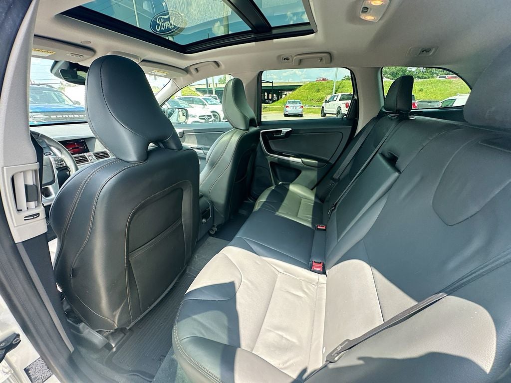 2017 Volvo XC60 T5 Dynamic