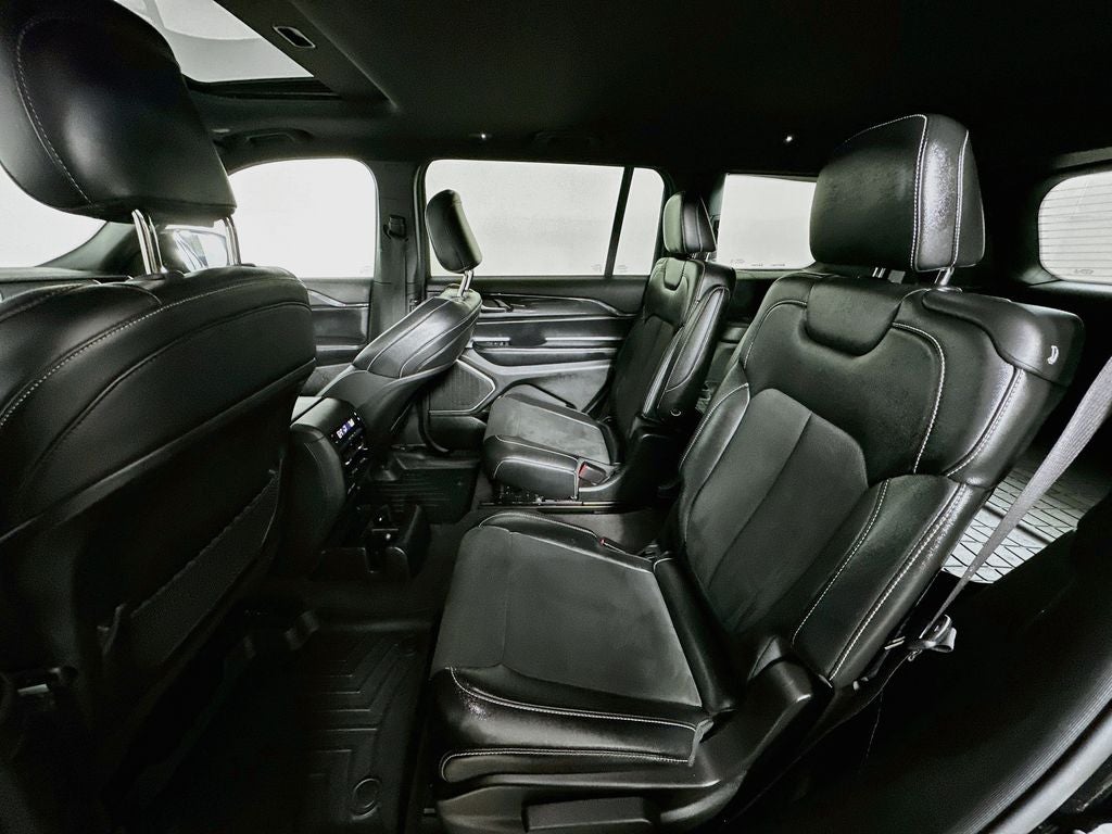 2022 Jeep Grand Cherokee L Altitude