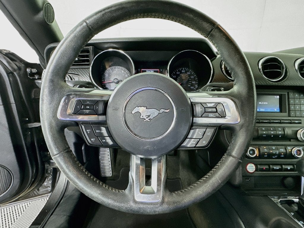 2016 Ford Mustang V6