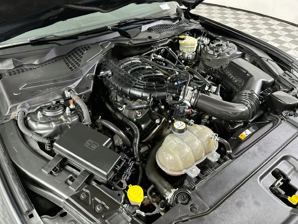 2016 Ford Mustang V6