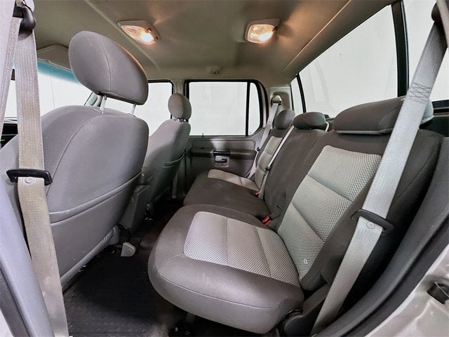 2004 Ford Explorer Sport Trac XLT