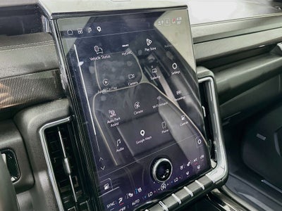 2025 GMC Yukon Elevation