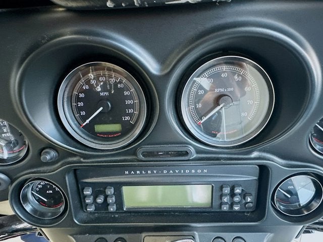 2011 Harley-Davidson Test Base