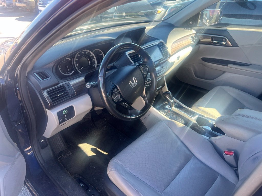 2016 Honda Accord EX-L w/Navigation and Honda Sensing
