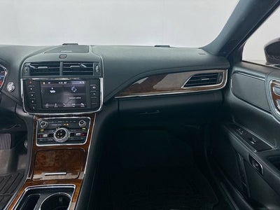 2017 Lincoln Continental Select