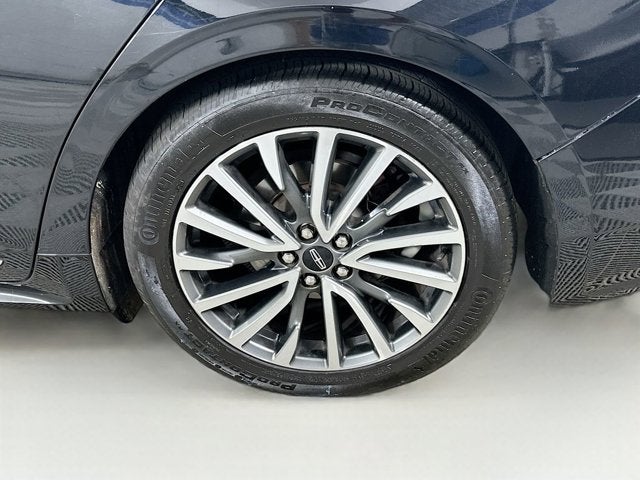 2017 Lincoln Continental Select