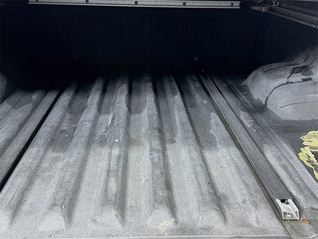 2010 Nissan Frontier LE