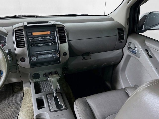 2010 Nissan Frontier LE