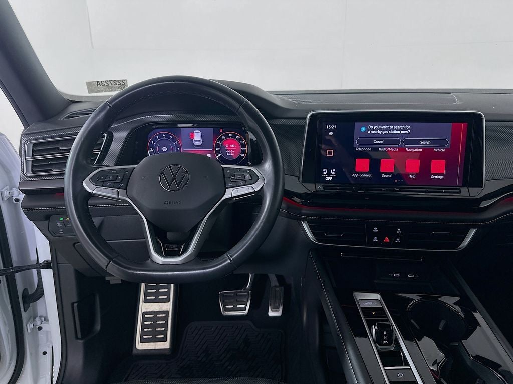 2024 Volkswagen Atlas Cross Sport 2.0T SEL R-Line