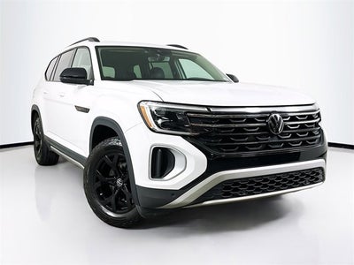 2024 Volkswagen Atlas 2.0T Peak Edition SE w/Technology