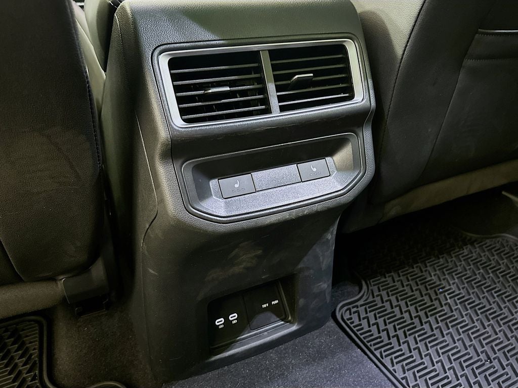 2025 Volkswagen Atlas Cross Sport 2.0T SEL Premium R-Line
