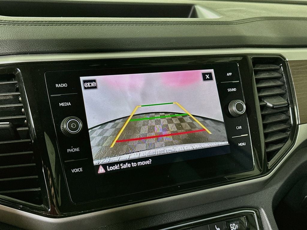 2022 Volkswagen Atlas 3.6L V6 SE w/Technology