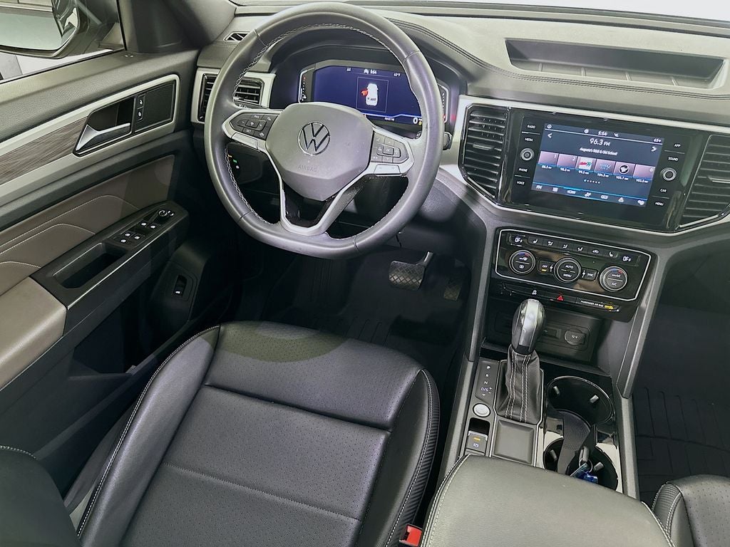 2023 Volkswagen Atlas Cross Sport 2.0T SE w/Technology