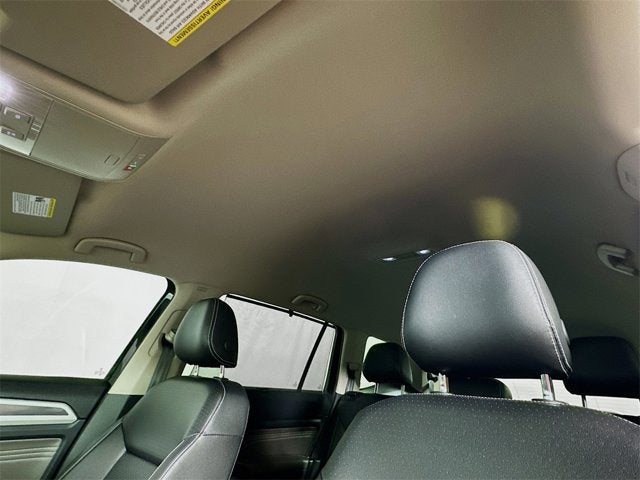 2021 Volkswagen Atlas 3.6L V6 SE w/Technology R-Line