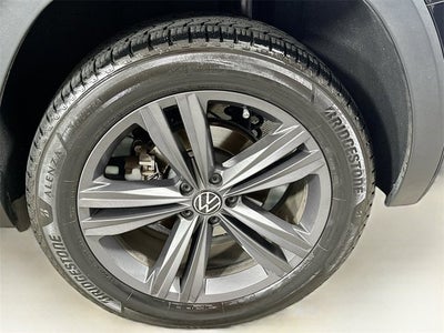 2021 Volkswagen Atlas 3.6L V6 SE w/Technology R-Line