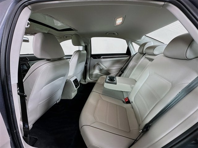 2018 Volkswagen Passat 2.0T SE