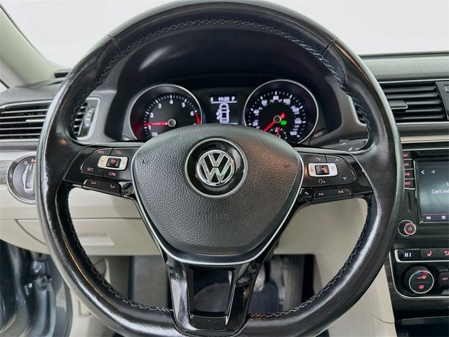 2018 Volkswagen Passat 2.0T SE