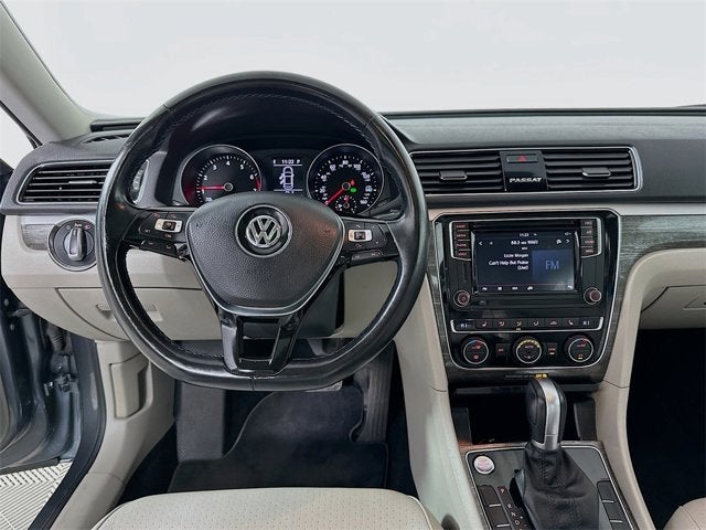 2018 Volkswagen Passat 2.0T SE