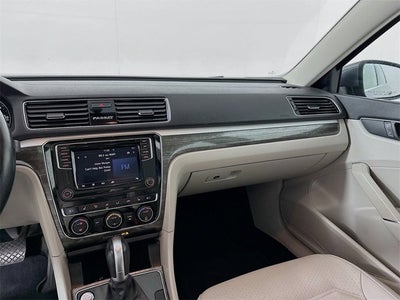 2018 Volkswagen Passat 2.0T SE