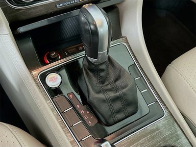 2018 Volkswagen Passat 2.0T SE