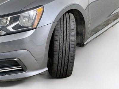2018 Volkswagen Passat 2.0T SE