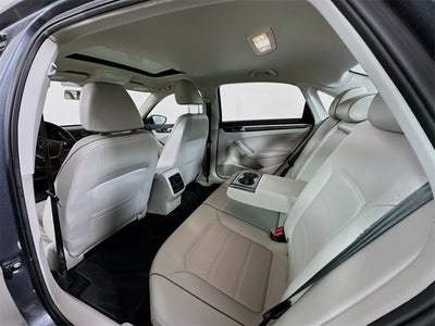 2018 Volkswagen Passat 2.0T SE