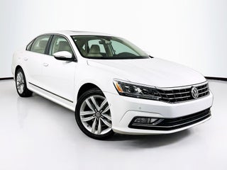 2017 Volkswagen Passat SEL Premium