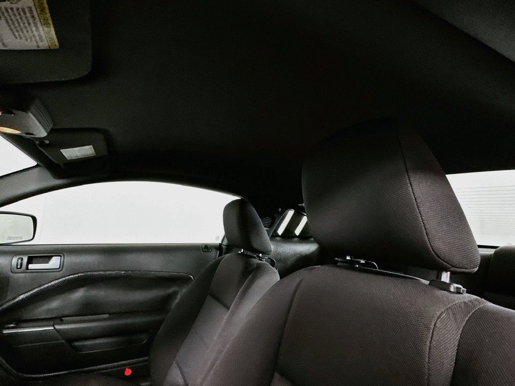 2007 Ford Mustang V6 Deluxe