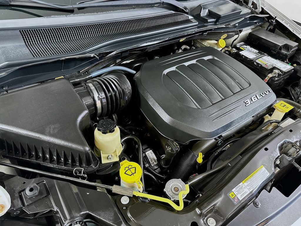 2011 Chrysler Town & Country Touring-L