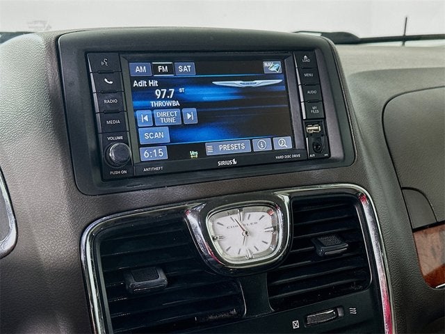 2015 Chrysler Town & Country Touring