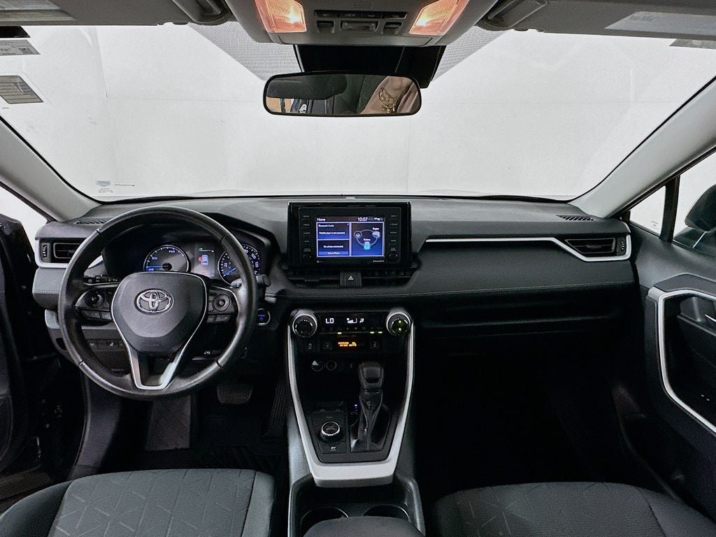 2020 Toyota RAV4 Hybrid XLE