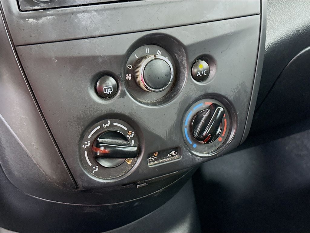2015 Nissan Versa 1.6 S Plus