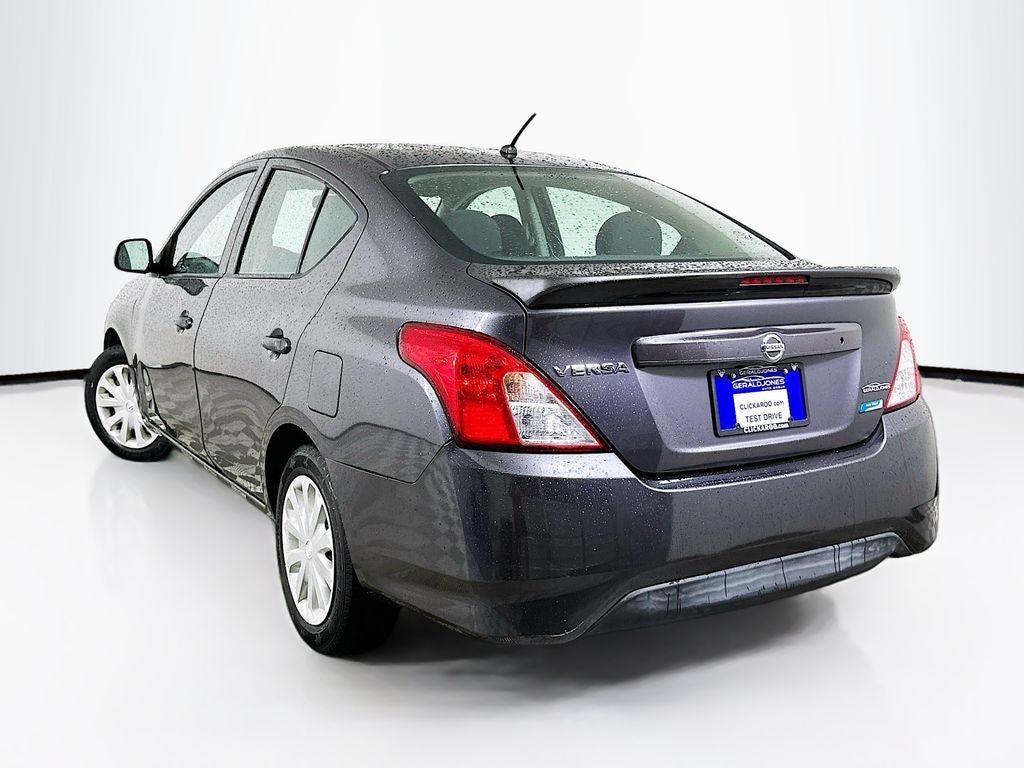 2015 Nissan Versa 1.6 S Plus