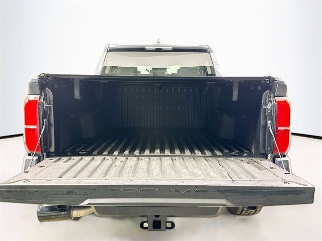 2025 Toyota Tacoma 4WD SR5