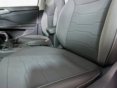 2025 Volkswagen Taos SE Black