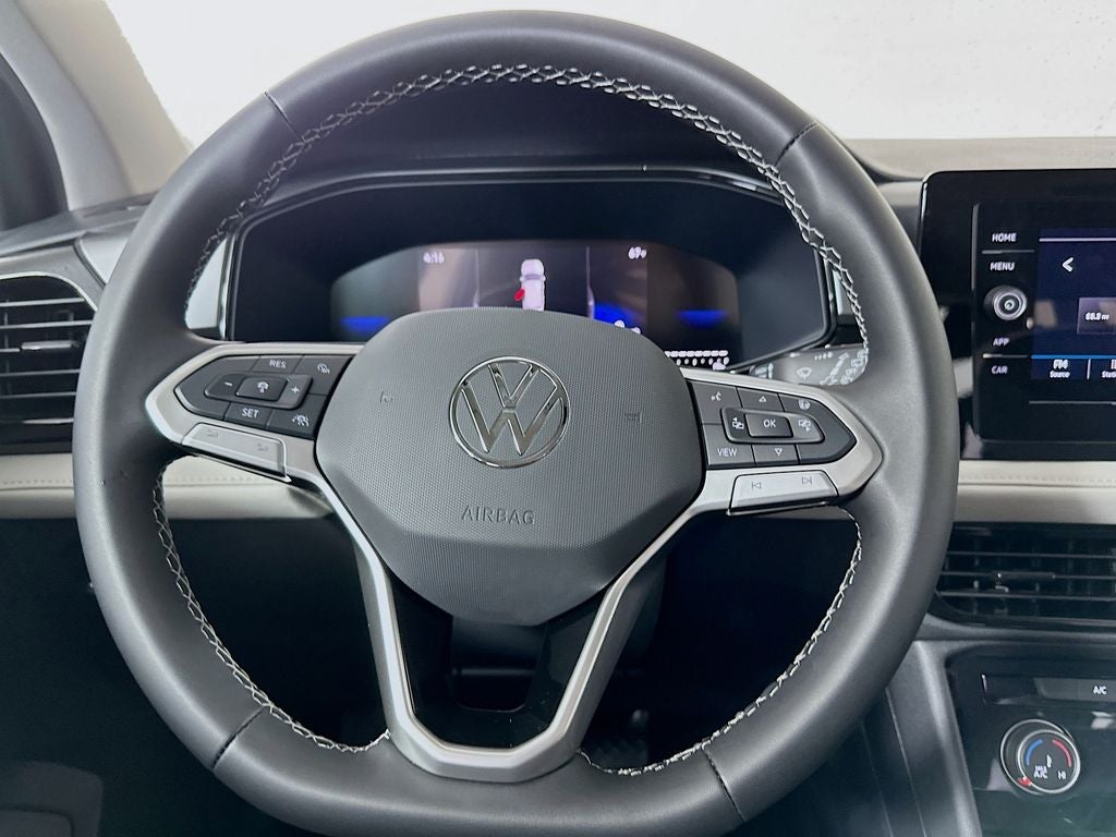 2025 Volkswagen Taos 1.5T S