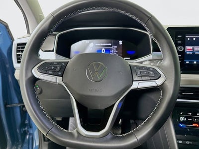 2025 Volkswagen Taos SE