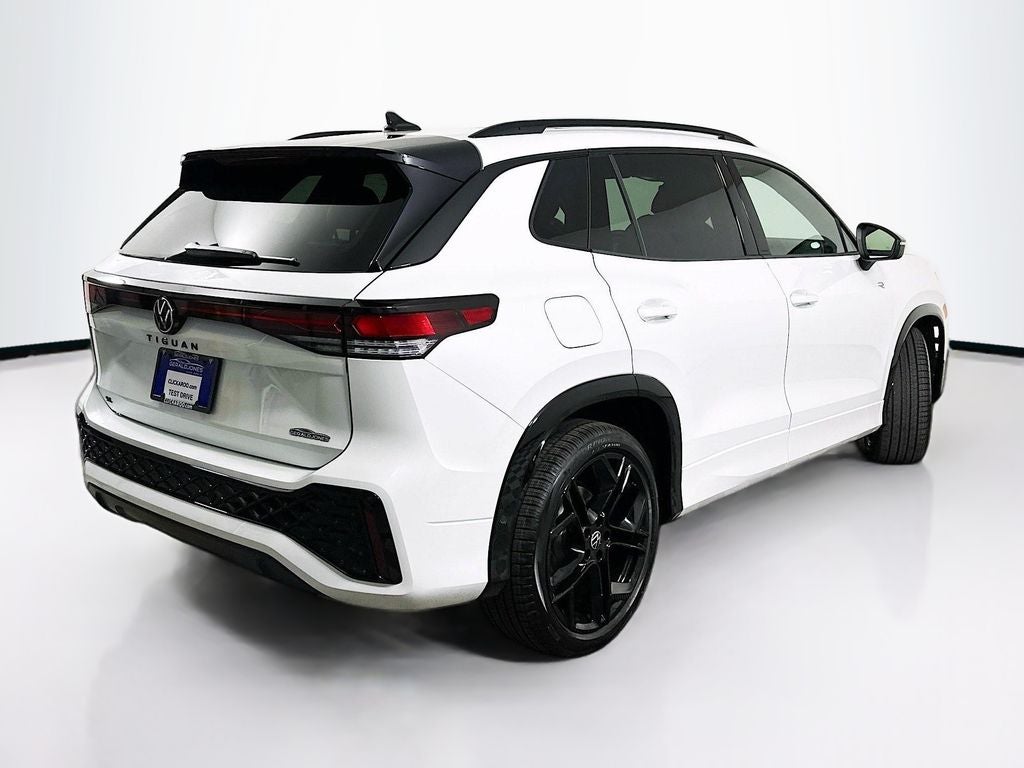 2025 Volkswagen Tiguan 2.0T SE R-Line Black