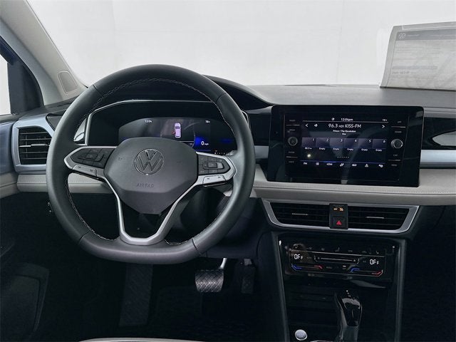 2025 Volkswagen Taos SE