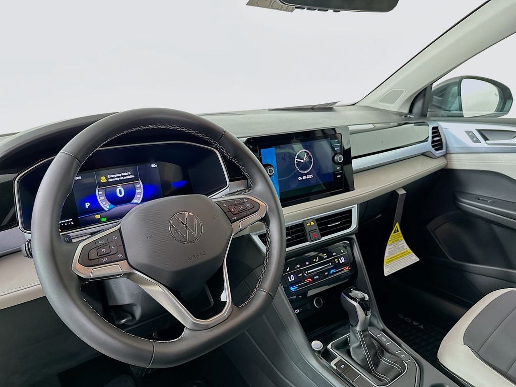2025 Volkswagen Taos 1.5T SE