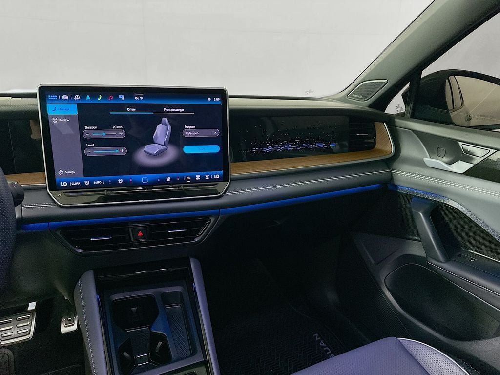 2026 Volkswagen Tiguan 2.0T SEL R-Line Turbo