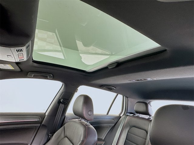 2019 Volkswagen Golf GTI SE