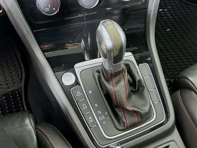 2019 Volkswagen Golf GTI SE