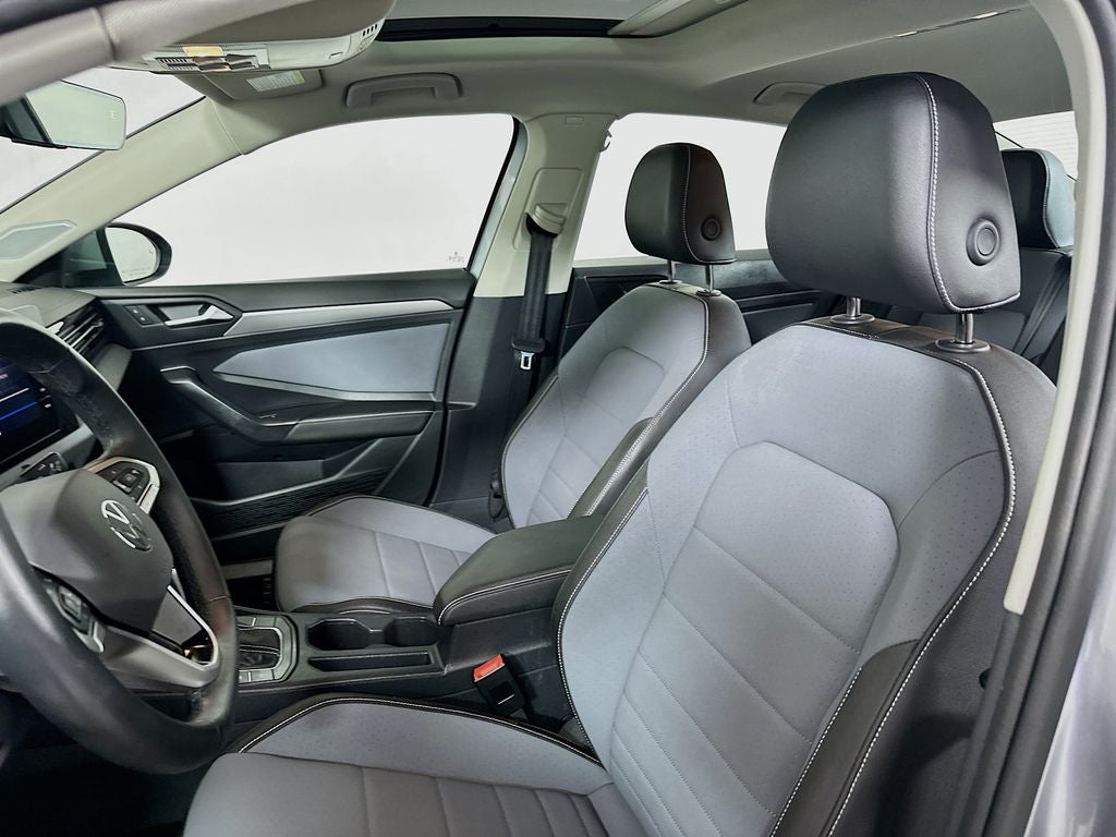 2025 Volkswagen Jetta 1.5T SE