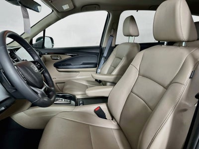 2021 Honda Pilot Touring 8 Passenger