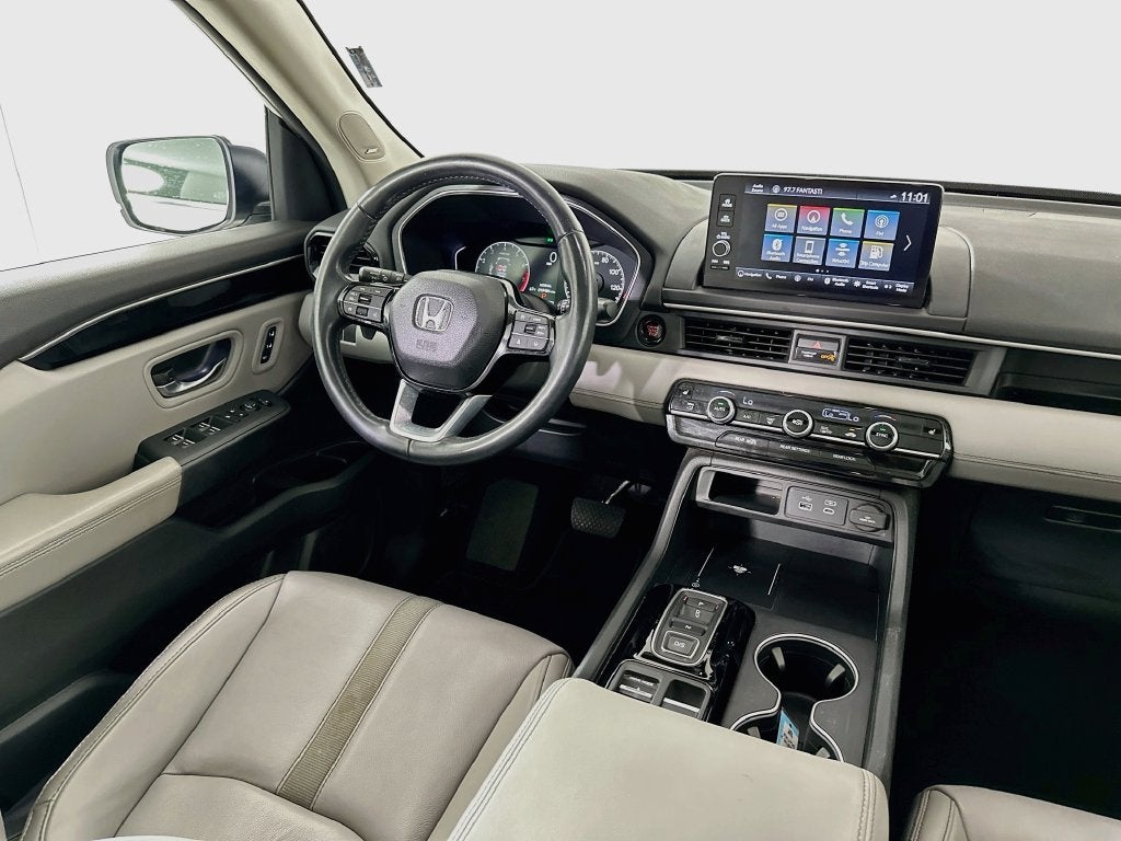2025 Honda Pilot Touring