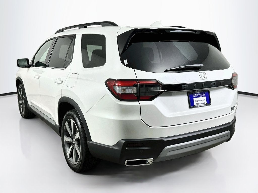 2025 Honda Pilot Touring