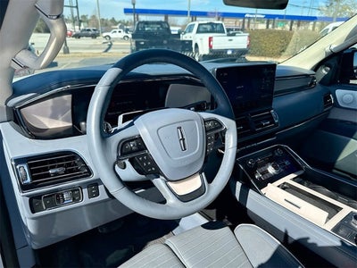 2022 Lincoln Navigator L Black Label