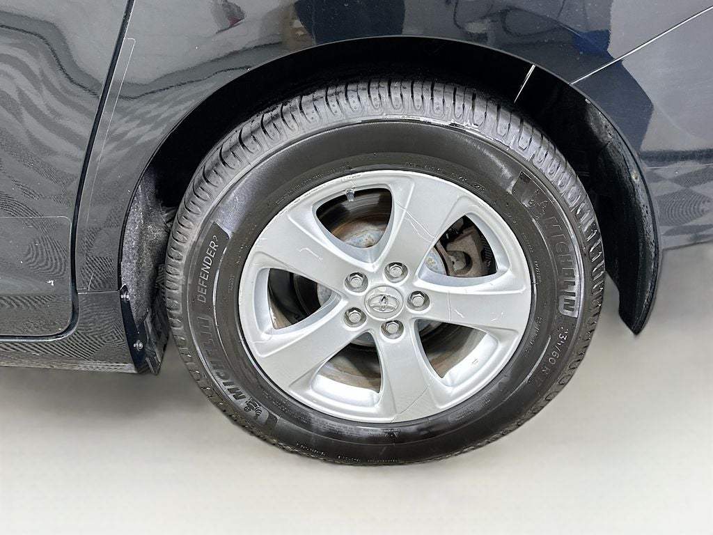 2015 Toyota Sienna LE 8 Passenger